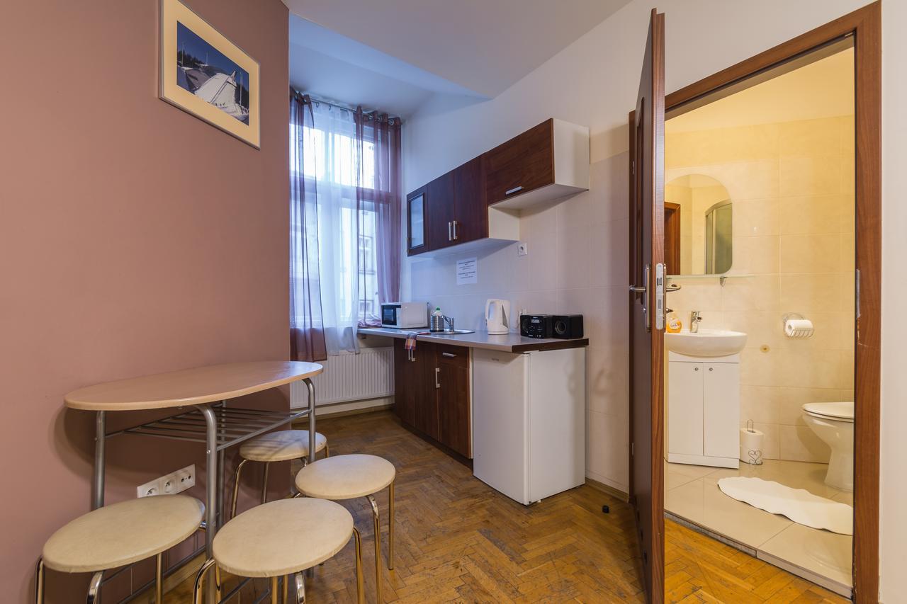 Euro-Room Rooms & Apartments Краков Экстерьер фото